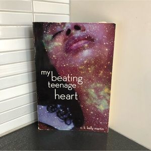 😎📚3/$18 My Beating Teenage Heart